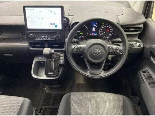 Toyota Sienta 2023 — миниатюра 3