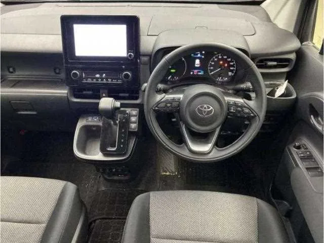Toyota Sienta 2023 — миниатюра 3