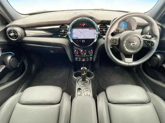 BMW MINI 2023 — миниатюра 2