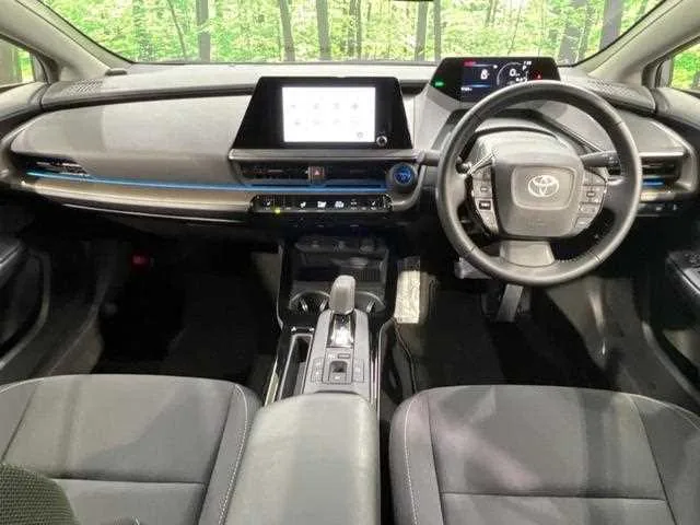 Toyota Prius 2023 — миниатюра 2