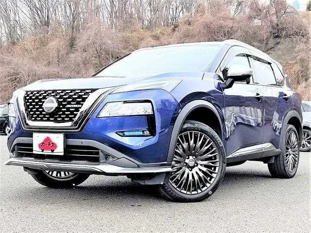 Nissan X-Trail 2023 — фото 1, купить с доставкой в Москву