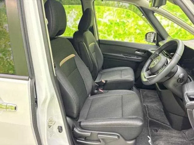 Nissan Serena 2024 — миниатюра 4