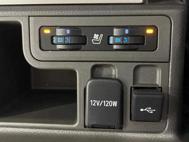 Toyota Land Cruiser Prado 2023 — миниатюра 3