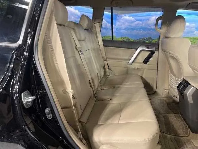Toyota Land Cruiser Prado 2023 — миниатюра 4