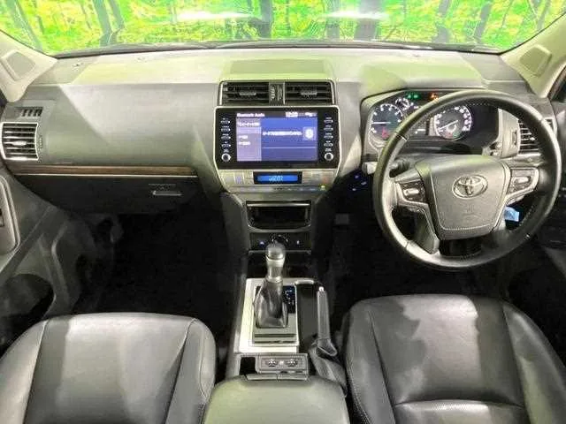 Toyota Land Cruiser Prado 2022 — миниатюра 2