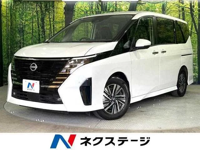 Nissan Serena 2023 — фото 1, купить с доставкой в Москву