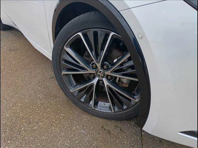 Toyota Prius Z 4WD 2023 — миниатюра 4