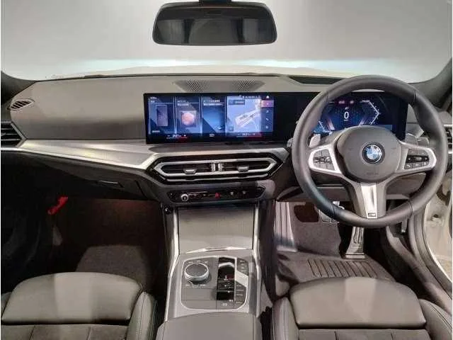 BMW 3 Series 2024 — миниатюра 2
