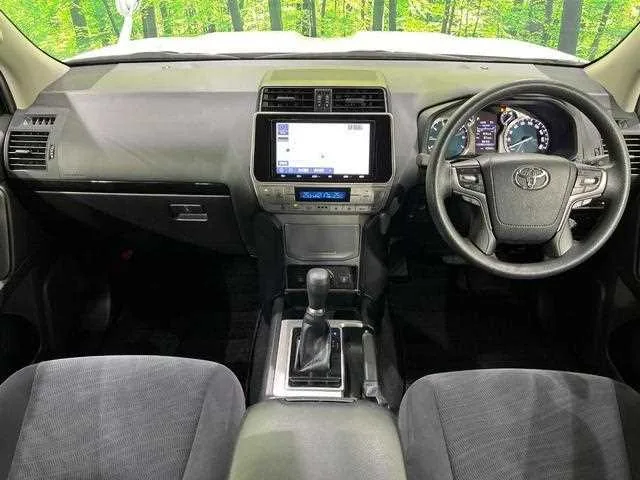 Toyota Land Cruiser Prado 2022 — миниатюра 2