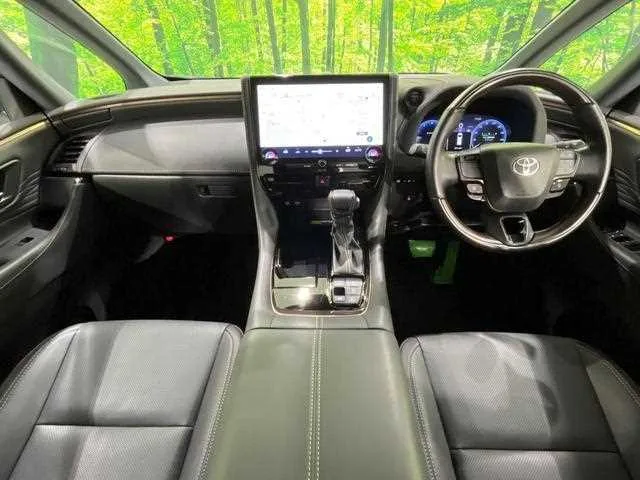 Toyota Alphard Hybrid 2023 — миниатюра 2