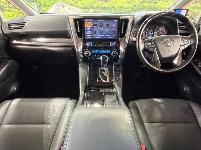 Toyota Alphard G 2022 — миниатюра 2
