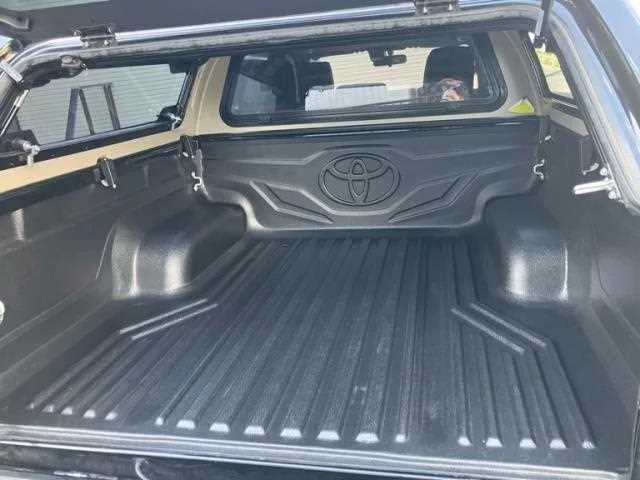 Toyota Hilux 2022 — миниатюра 4