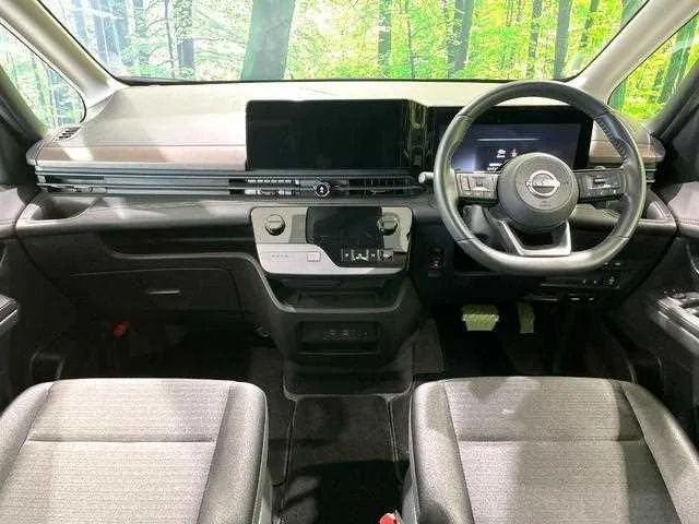 Nissan Serena 2023 — миниатюра 2