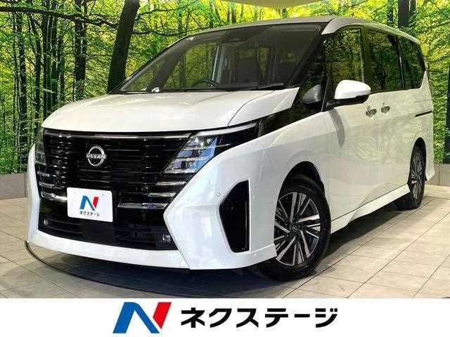 Nissan Serena 2023 — фото 1, купить с доставкой в Москву