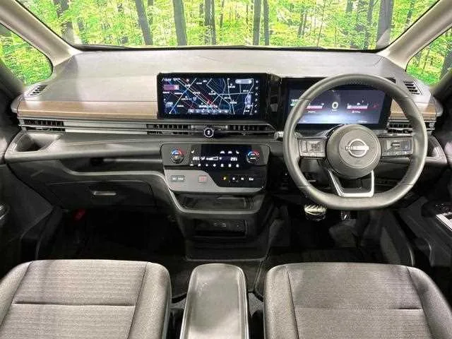 Nissan Serena 2024 — миниатюра 2