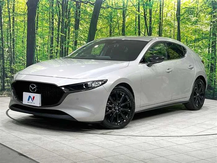 Mazda Mazda3 2022 — фото 1, купить с доставкой в Москву