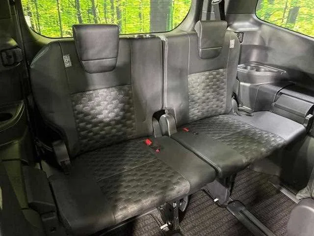 Toyota Voxy 2024 — миниатюра 4