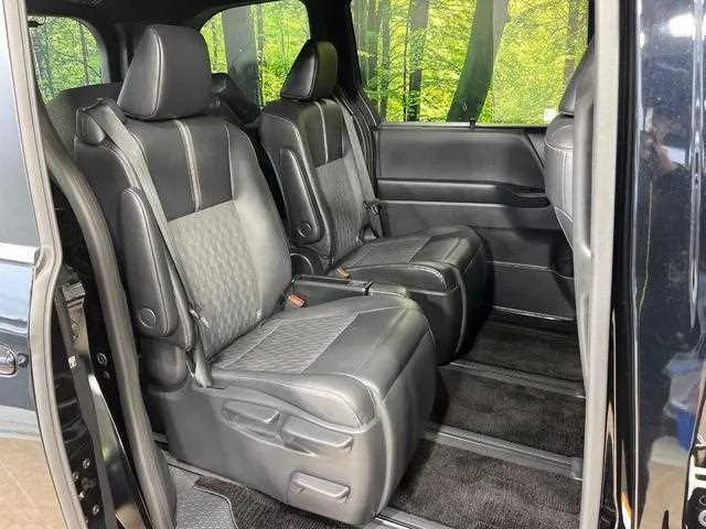 Toyota Noah 2023 — миниатюра 4