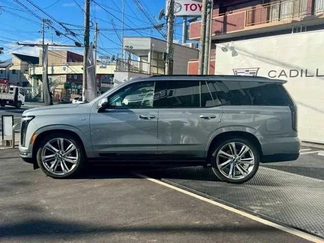 Cadillac Escalade 2025 — миниатюра 4