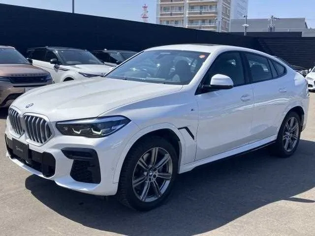 BMW X6 2022 — фото 1, купить с доставкой в Москву