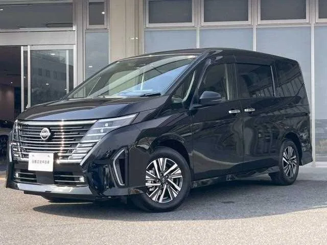 Nissan Serena 2025 — фото 1, купить с доставкой в Москву