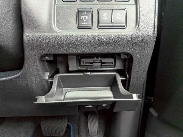 Nissan Serena 2022 — миниатюра 4