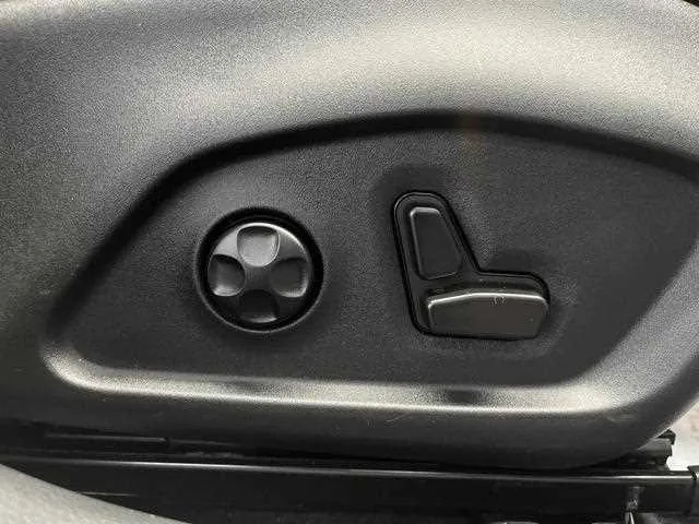 Jeep Commander 2024 — миниатюра 4
