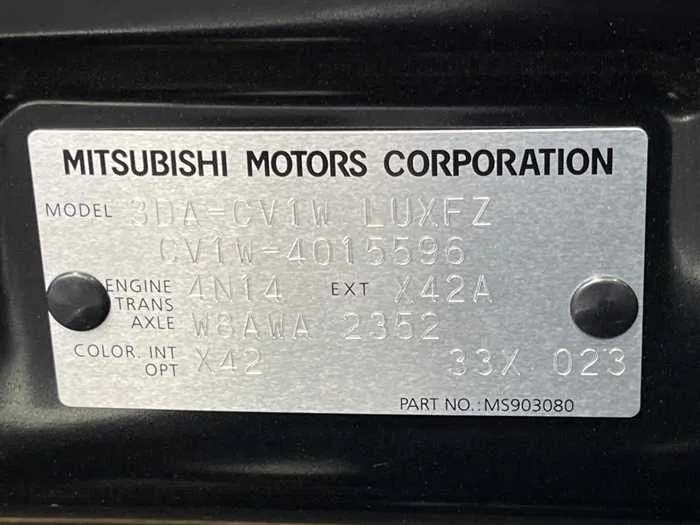 Mitsubishi Delica D5 2023 — миниатюра 2