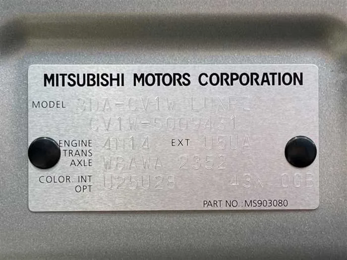 Mitsubishi Delica D5 2024 — миниатюра 2