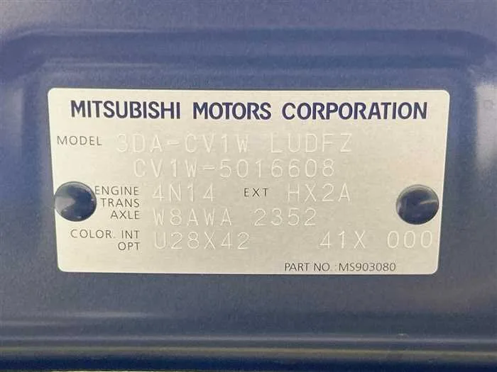 Mitsubishi Delica D:5 2024 — миниатюра 2