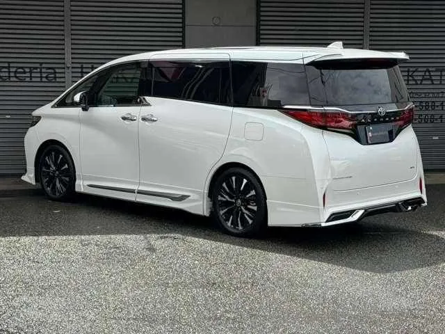 Toyota Alphard Hybrid 2025 — миниатюра 3