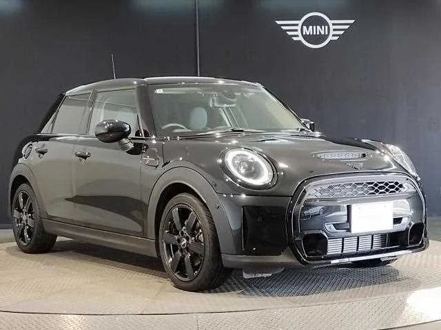 BMW MINI 2022 — миниатюра 3