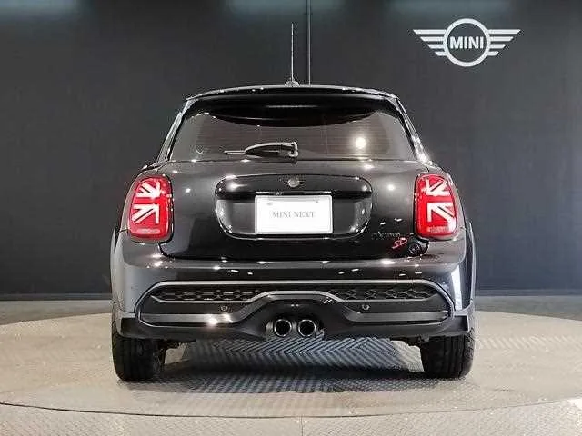BMW MINI 2022 — миниатюра 5
