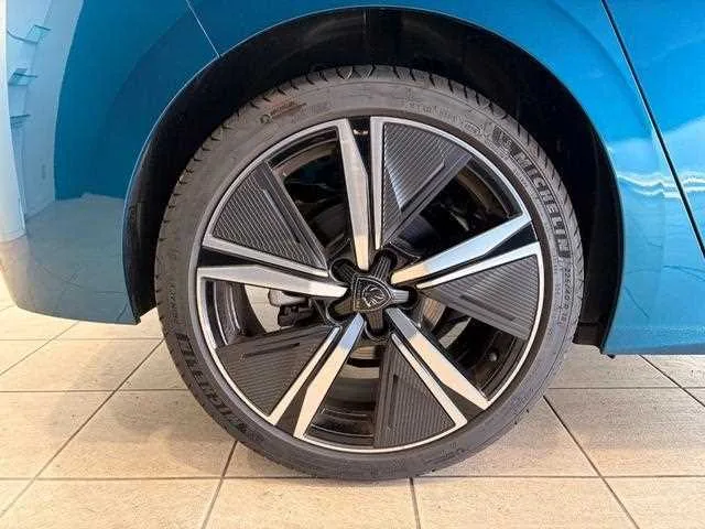 Peugeot 308 2025 — миниатюра 3