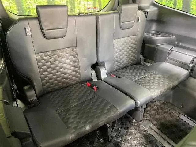 Toyota Voxy 2023 — миниатюра 4
