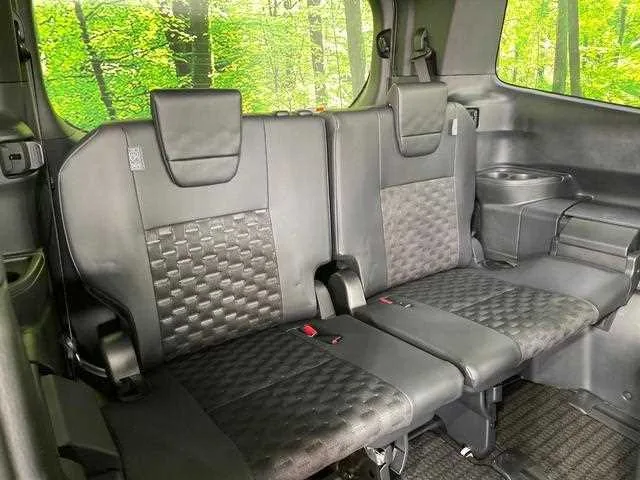 Toyota Voxy 2025 — миниатюра 4