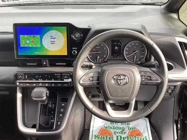 Toyota Voxy 2023 — миниатюра 5