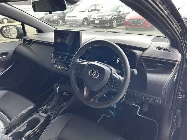 Toyota Corolla Sedan 2024 — миниатюра 3