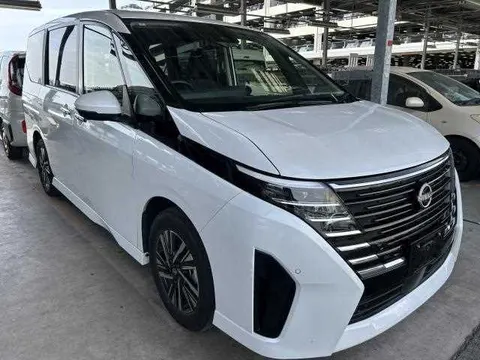 Nissan Serena 2025 купить в Москве