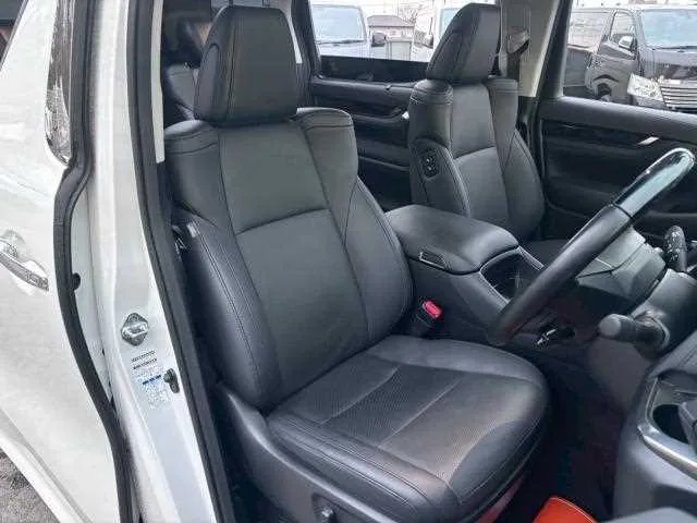 Toyota Alphard Hybrid 2022 — миниатюра 3