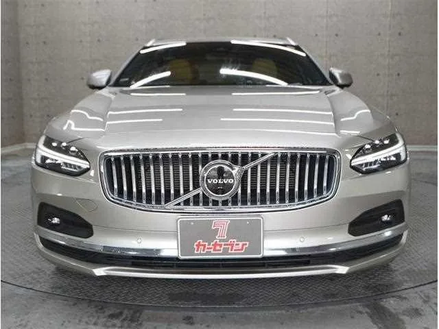 Volvo V90 2022 — миниатюра 3