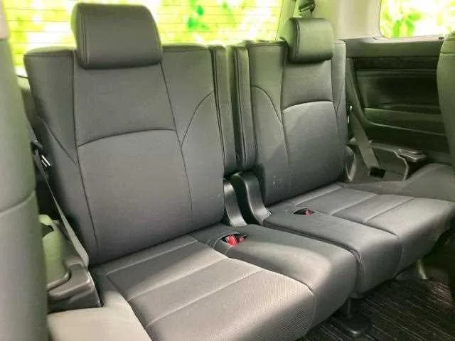 Toyota Alphard G 2022 — миниатюра 3