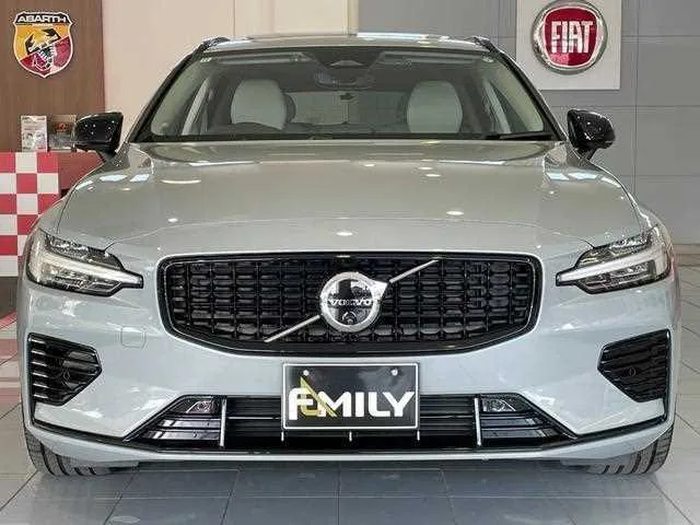 Volvo V60 2024 — миниатюра 2