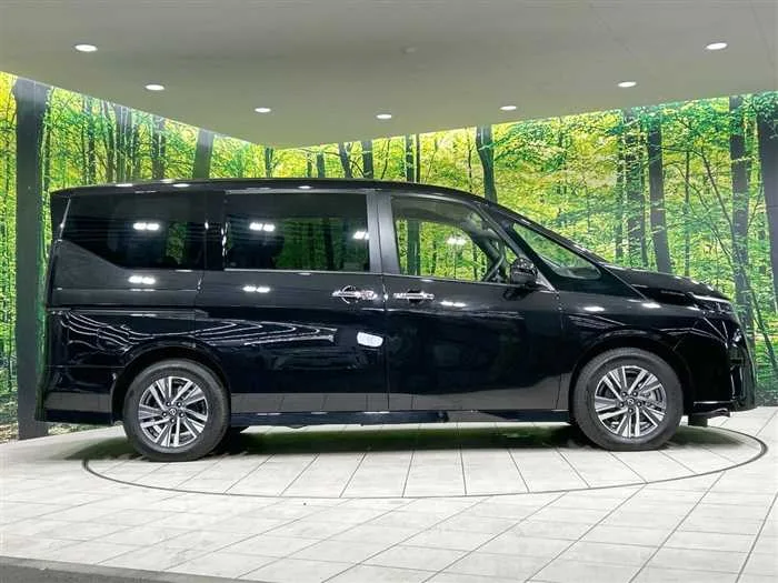 Nissan Serena 2023 — миниатюра 4