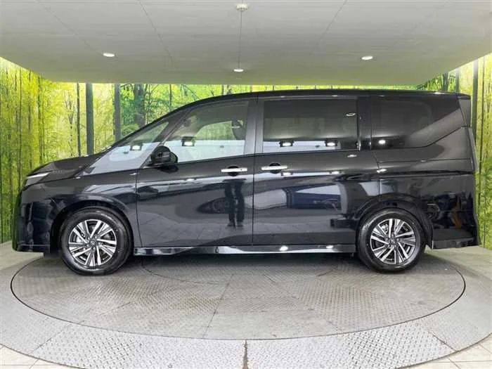 Nissan Serena 2024 — миниатюра 3