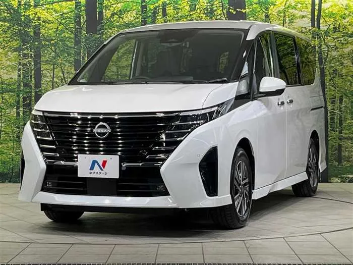 Nissan Serena 2025 — фото 1, купить с доставкой в Москву