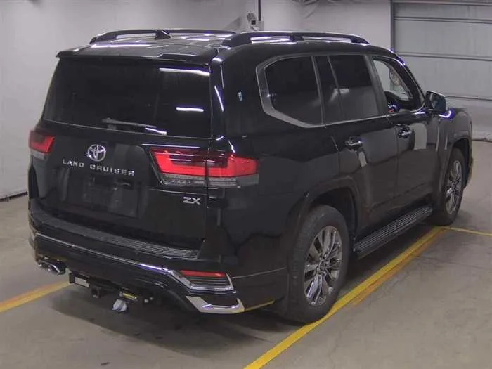 Toyota Land Cruiser ZX *MODELISTA*REAR ENTERTAINMENT*JBL*COOL BOX* 2023 — миниатюра 4