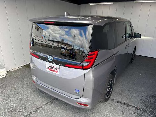 Toyota Noah 2022 — миниатюра 5