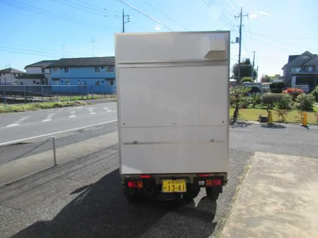 Daihatsu Hijet Truck 2023 — миниатюра 2