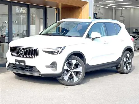 Volvo XC40 2024 купить в Москве